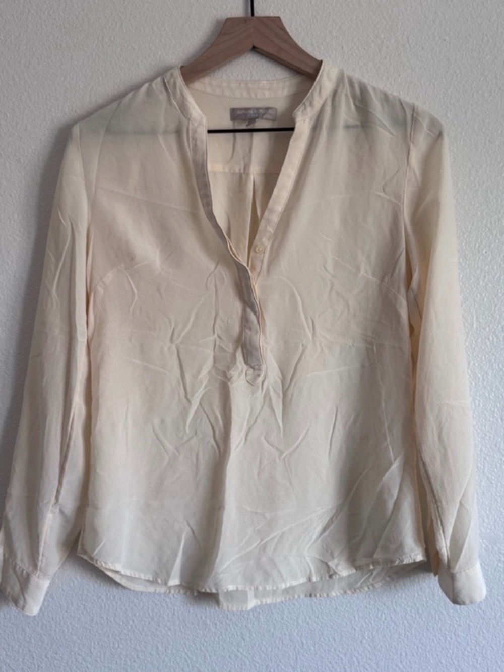 Banana Republic silk Casual Blouse Size S
